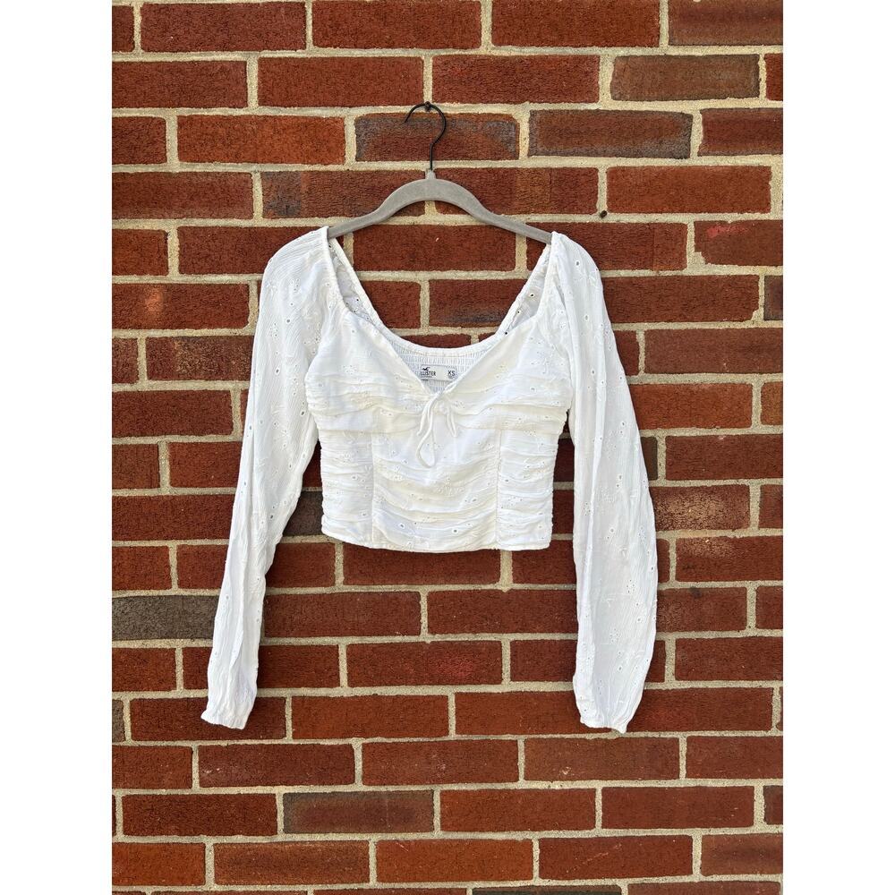 Hollister White Eyelet Crop Top Womens XS Long Sleeve Peasant Cottagecore Blouse - Picture 2 of 7